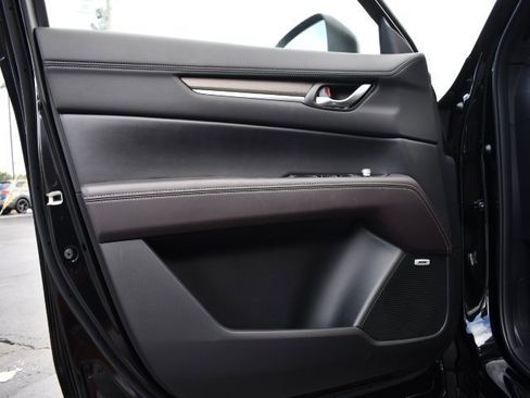 New 2025 MAZDA CX-5 Signature image 10