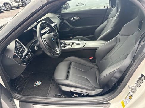 Used 2021 BMW Z4 sDrive30i w/ Premium Package RWD image 5