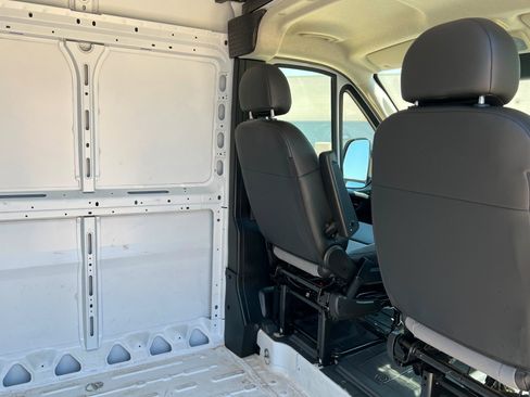Used 2025 RAM ProMaster 3500 w/ Convenience Group FWD image 20