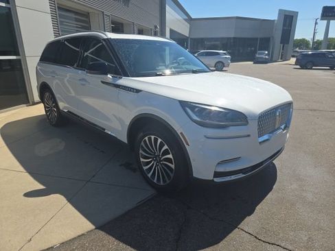 Certified 2023 Lincoln Aviator Reserve w/ Elements Package Plus AWD/4WD image 14