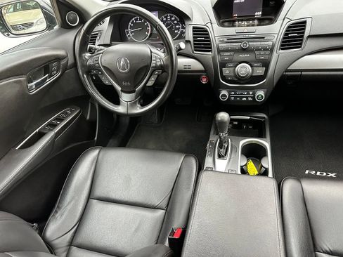 Used 2018 Acura RDX AWD image 12