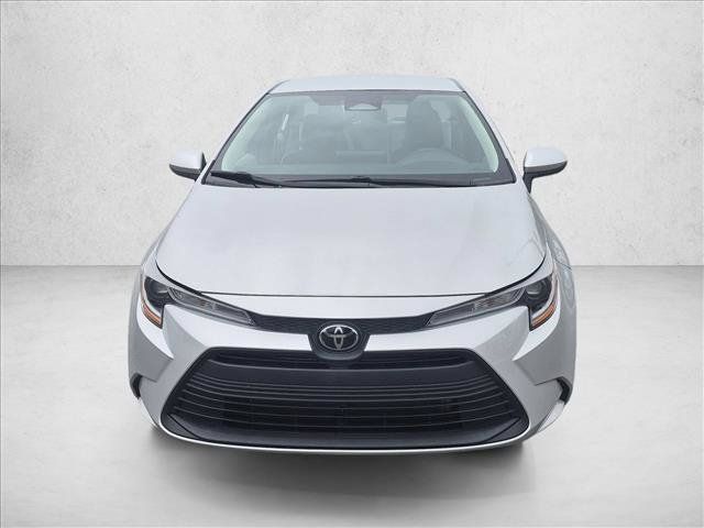 Used 2024 Toyota Corolla LE FWD image 2