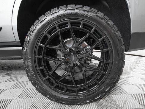 Used 2026 GMC Yukon Denali w/ Sun & Power Step Package AWD/4WD image 35