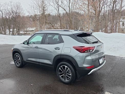 Used 2026 Chevrolet TrailBlazer LT w/ Convenience Package image 3