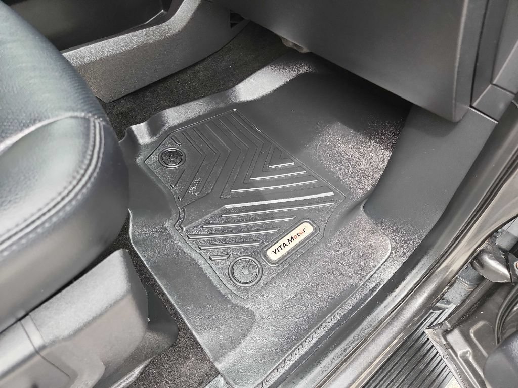 Used 2019 Ford Expedition XLT w/ Equipment Group 202A RWD image 42