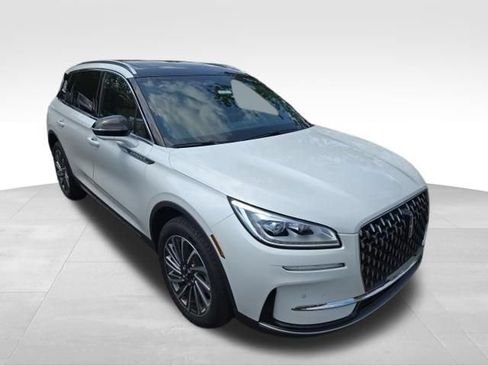 Used 2023 Lincoln Corsair Reserve w/ Equipment Group 201A AWD/4WD image 6