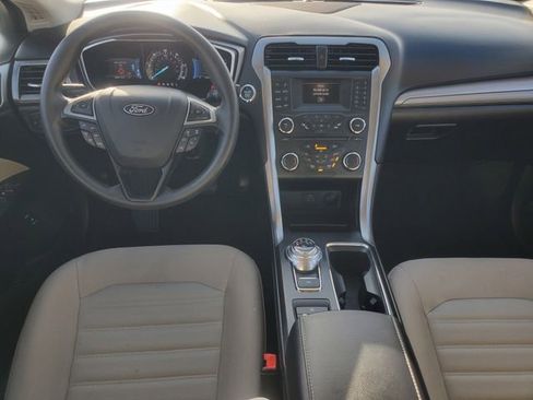 Used 2018 Ford Fusion S image 22