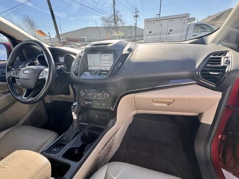 Used 2017 Ford Escape Titanium image 12