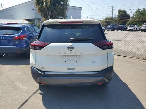 Certified 2023 Nissan Rogue SL FWD image 3