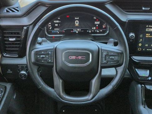 Used 2025 GMC Sierra 1500 AT4 w/ Technology Package AWD/4WD image 13