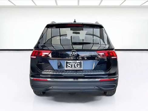 Used 2022 Volkswagen Tiguan S FWD image 5
