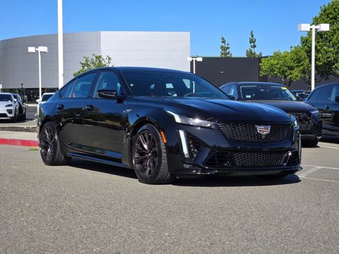 Used 2024 Cadillac CT5 V Blackwing w/ Driver Assist Package RWD image 9