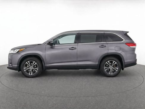Used 2019 Toyota Highlander LE FWD image 8