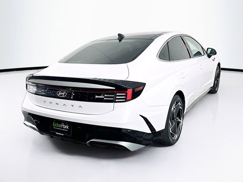 Used 2024 Hyundai Sonata SEL w/ Convenience Package image 9