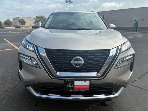 Certified 2023 Nissan Rogue Platinum w/ Platinum Premium Package FWD image 9