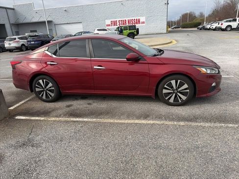 Used 2022 Nissan Altima 2.5 SV image 6