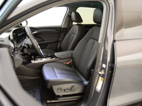 Certified 2025 Audi Q6 e-tron Premium w/ Convenience Package image 4