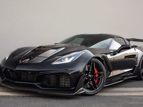 Used 2019 Chevrolet Corvette ZR1 image 1
