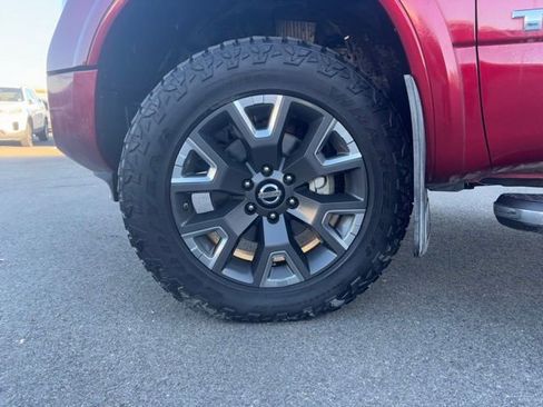 Used 2021 Nissan Titan Platinum Reserve w/ Moonroof Package image 31