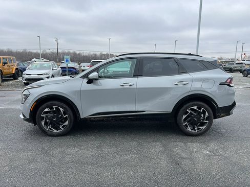 Used 2024 Kia Sportage SX image 2