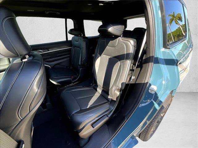 New 2026 Jeep Grand Cherokee L Limited AWD/4WD image 10