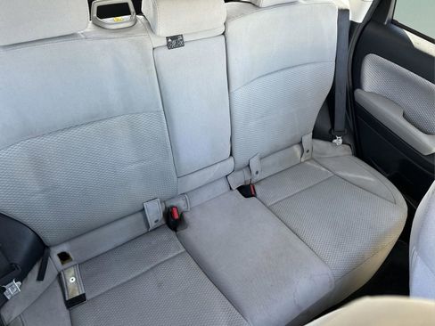 Used 2018 Subaru Forester 2.5i Premium w/ All-Weather Package image 18