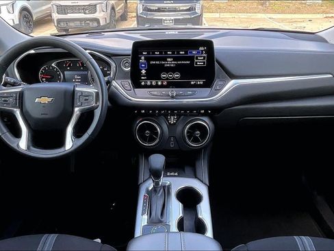 Used 2024 Chevrolet Blazer LT w/ Convenience Package image 9