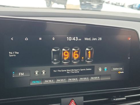 Used 2023 Hyundai Elantra N Line image 25