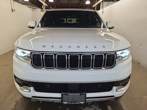 Used 2022 Jeep Wagoneer Series III w/ Premium Group I image 8