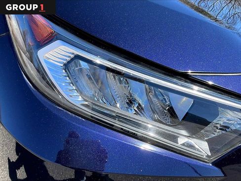 Used 2021 Toyota RAV4 XLE w/ Convenience Package image 27