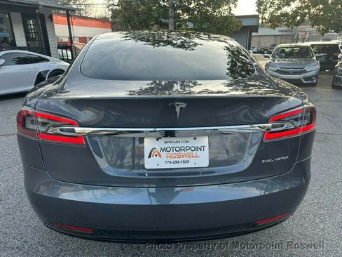 Used 2020 Tesla Model S Long Range Plus image 9