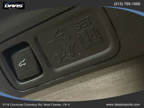 Used 2018 Ford Expedition Limited w/ Equipment Group 302A image 31