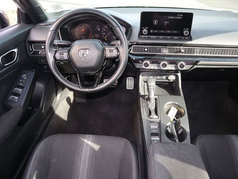 Used 2025 Honda Civic Sport image 14