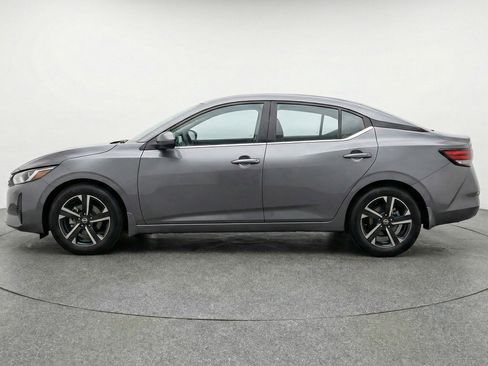 Used 2025 Nissan Sentra SV FWD image 5
