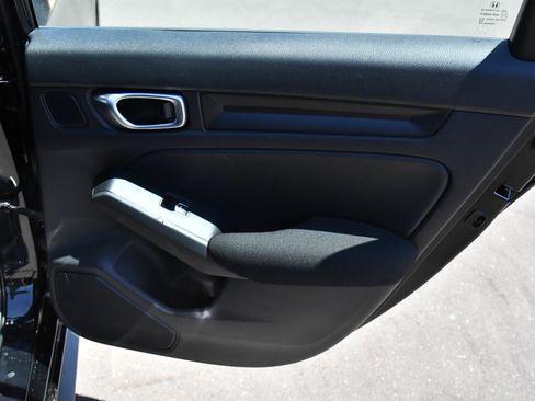 Used 2025 Honda Civic Sport image 37
