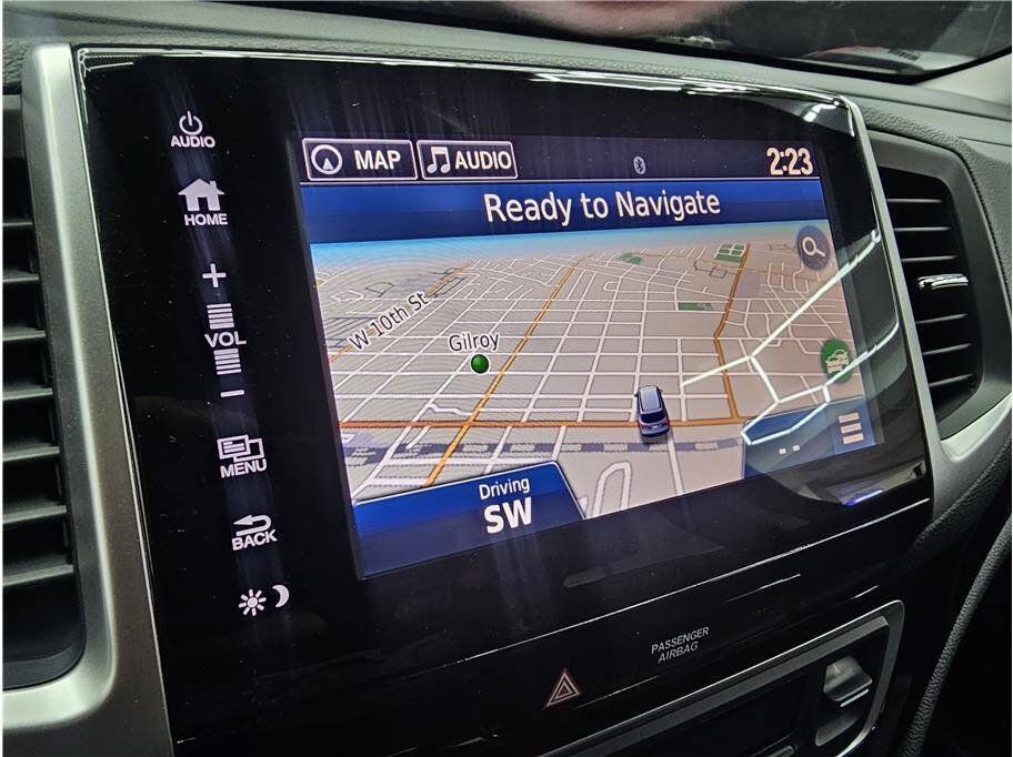 Used 2017 Honda Pilot Touring image 20