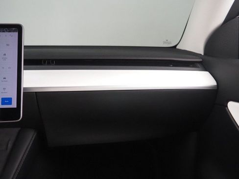 Used 2021 Tesla Model Y Long Range AWD/4WD image 36