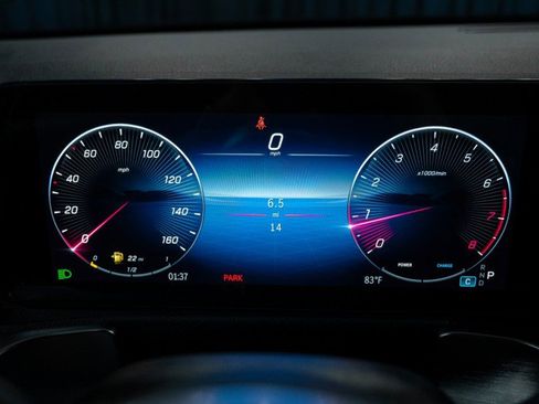 New 2025 Mercedes-Benz GLB 250 image 16