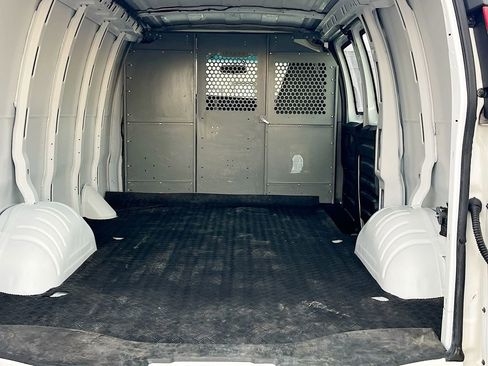 Used 2024 Chevrolet Express 2500 w/ Driver Convenience Package RWD image 23
