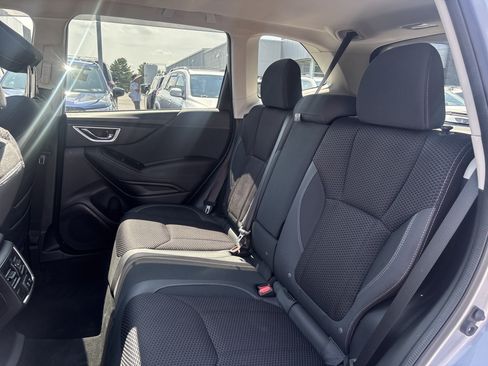 Used 2020 Subaru Forester Premium AWD/4WD image 29