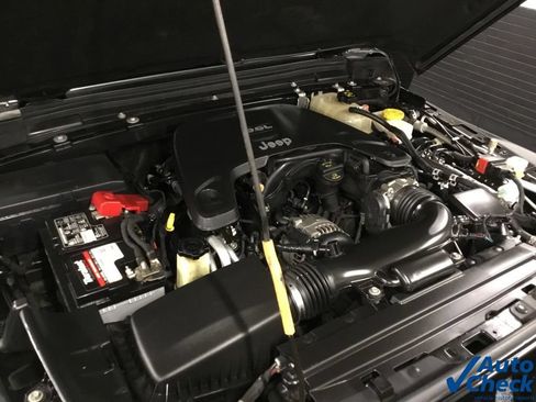 Used 2020 Jeep Wrangler Unlimited Sport AWD/4WD image 43
