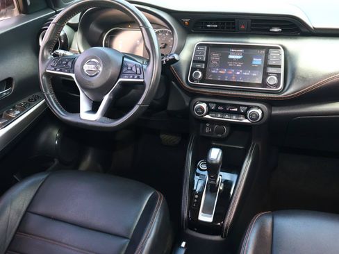 Used 2020 Nissan Kicks SR w/ SR Premium Package FWD image 10