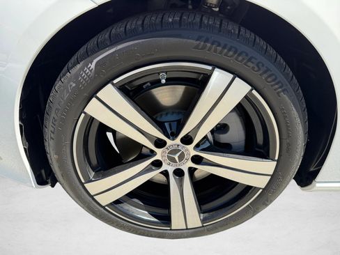 Certified 2026 Mercedes-Benz C 300 4MATIC Sedan image 9