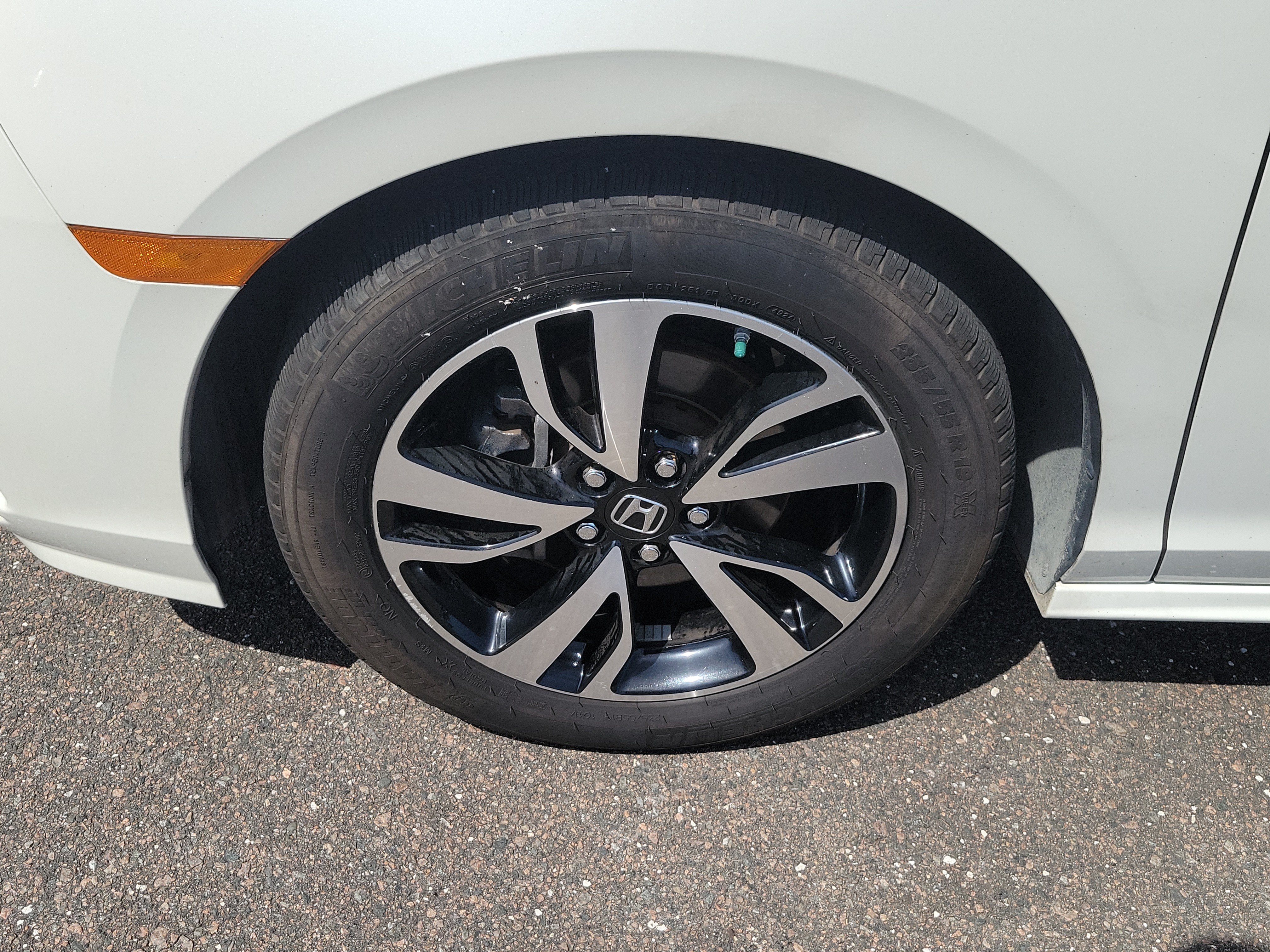 Used 2018 Honda Odyssey Elite image 35