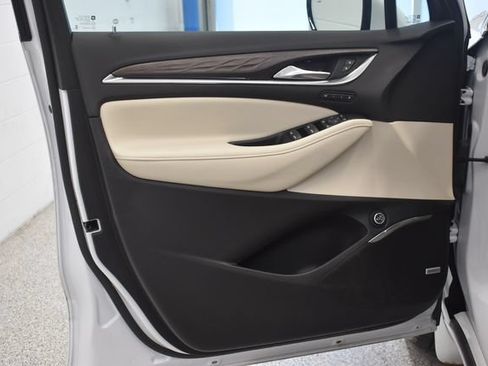 Used 2024 Buick Enclave Avenir w/ Avenir Technology Package AWD/4WD image 20