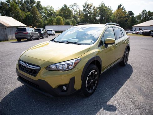 Used 2022 Subaru Crosstrek 2.0i Premium image 7
