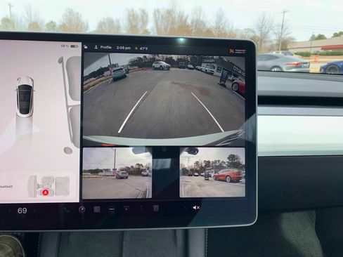 Used 2023 Tesla Model 3 Standard Range image 25