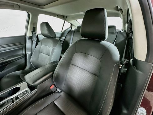 Used 2024 Nissan Altima 2.5 SV w/ SV Premium Package FWD image 20