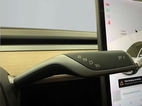 Used 2021 Tesla Model 3 Long Range AWD/4WD image 18