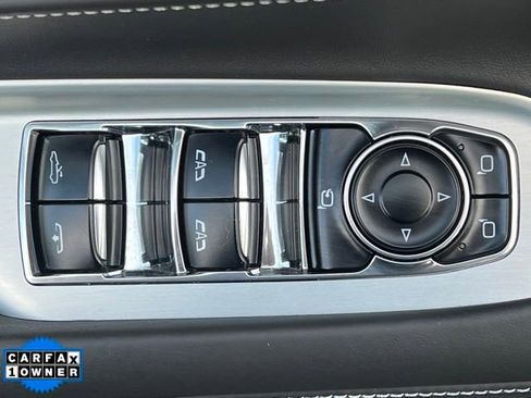 Used 2024 Chevrolet Corvette Stingray Premium Conv w/ Z51 Performance Package image 13